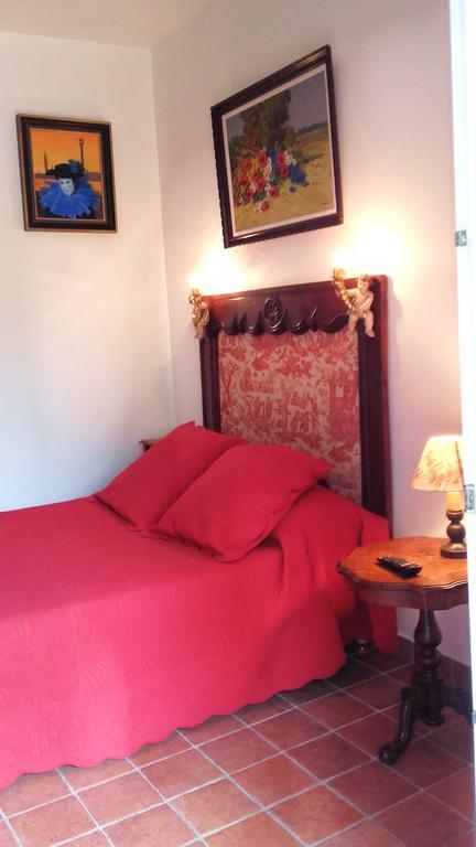Le Vieux Vauvert Bed & Breakfast Rochecorbon Exterior photo