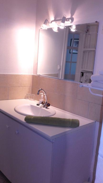 Le Vieux Vauvert Bed & Breakfast Rochecorbon Exterior photo