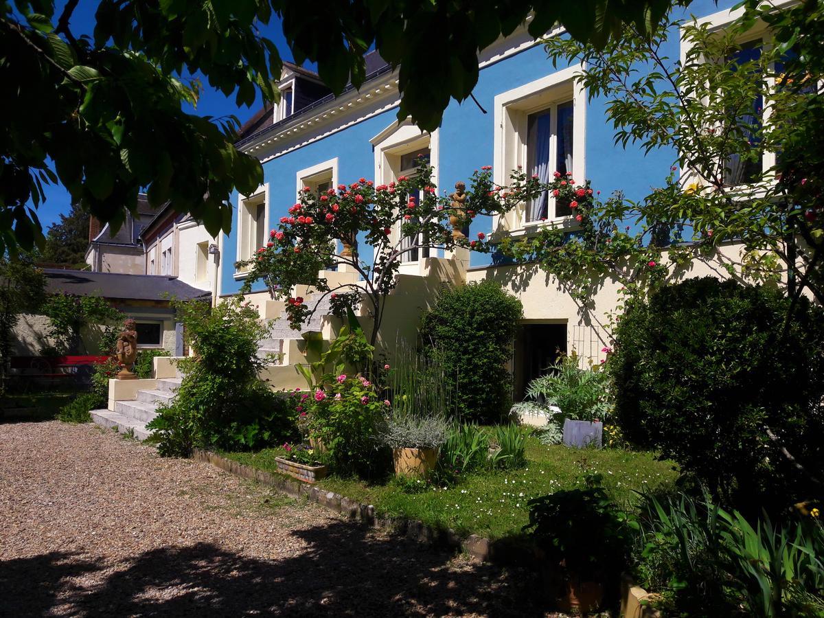 Le Vieux Vauvert Bed & Breakfast Rochecorbon Exterior photo